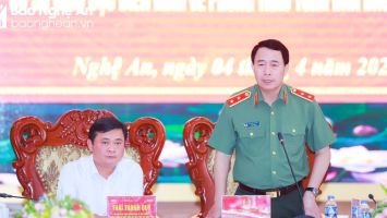 Thứ trưởng Bộ Công an làm việc với lãnh đạo tỉnh Nghệ An về xây dựng đơn vị điển hình, kiểu mẫu về an ninh, trật tự