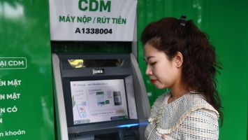 Lương chưa tăng, giá điện nước đã tăng