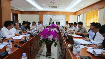 Đoàn đại biểu Quốc hội tỉnh Nghệ An lấy ý kiến góp ý Luật Các tổ chức tín dụng (sửa đổi)