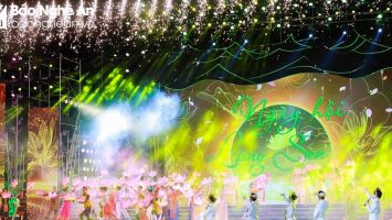 Chương trình nghệ thuật đặc biệt bế mạc Lễ hội Làng Sen năm 2023