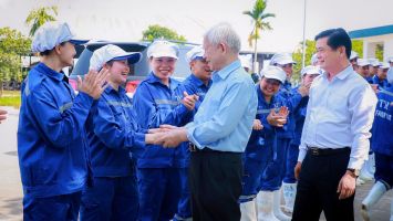 Nguyên Chủ tịch nước Nguyễn Minh Triết chia sẻ 'khâm phục và tự hào' sau 3 lần đến thăm chuỗi dự án nông nghiệp ứng dụng công nghệ cao tại Nghệ An