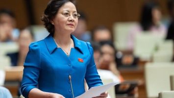 Bộ Nội vụ tham mưu lộ trình cải cách chính sách tiền lương, đảm bảo thu nhập của cán bộ, công chức, viên chức