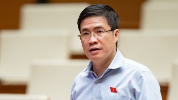 Đại biểu Hoàng Minh Hiếu - Đoàn ĐBQH tỉnh Nghệ An: Tạo hành lang pháp lý vững chắc cho việc số hóa các hoạt động ngân hàng