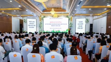 Đảng ủy Khối CCQ tỉnh Nghệ An bồi dưỡng công tác Đảng cho 500 cán bộ dự nguồn cấp ủy cơ sở