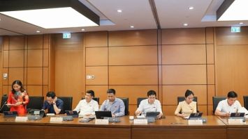 Khuyến khích sự giám sát của người dân đối với dòng chảy tối thiểu