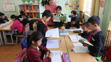 Sở Giáo dục và Đào tạo trả lời cử tri thị xã Hoàng Mai về việc tăng học phí, ảnh hưởng đến các gia đình thuộc diện khó khăn