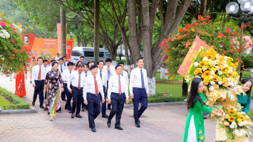 Lãnh đạo tỉnh Nghệ An dâng hoa, dâng hương kỷ niệm 93 năm ngày Xô viết Nghệ Tĩnh (12/9/1930 - 12/9/2023)