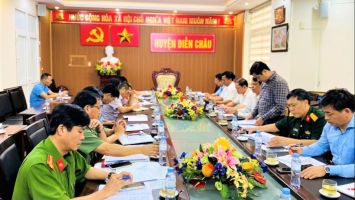 Ban Pháp chế khảo sát  việc thực hiện các nghị quyết  thuộc lĩnh vực  phụ trách