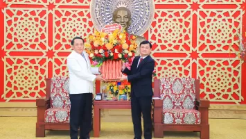 Bí thư Tỉnh ủy Nghệ An Thái Thanh Quý tiếp đoàn lãnh đạo cấp cao tỉnh Sa Vẳn Na Khẹt, Lào sang thăm, chúc Tết Giáp Thìn 2024