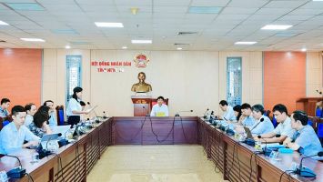 Ban Kinh tế - Ngân sách Hội đồng nhân dân tỉnh Nghệ An thẩm tra các tờ trình, dự thảo nghị quyết