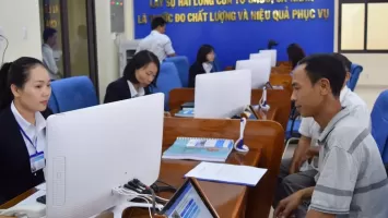 Chính sách cho cán bộ dôi dư - cần “thấu tình đạt lý”