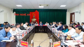 Chủ tịch UBND tỉnh Nguyễn Đức Trung tiếp công dân định kỳ tháng 2/2024