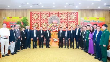 Tòa Giám mục Giáo phận Vinh chúc Tết Tỉnh ủy, HĐND, UBND, Ủy ban MTTQ Việt Nam tỉnh Nghệ An