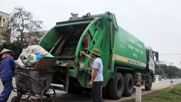Sở Tài chính trả lời cử tri các phường: Lê Lợi, Hồng Sơn, thành phố Vinh về chế tài xử phạt hành vi không chấp hành nộp giá dịch vụ vệ sinh môi trường