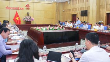 Thường trực HĐND tỉnh làm việc với UBND tỉnh về thực hiện các mục tiêu phát triển kinh tế-xã hội giai đoạn 2021 - 2025