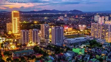 Thành phố Vinh kỷ niệm 50 năm ngày tái thiết