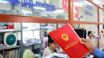 Ủy ban nhân dân thành phố Vinh trả lời các cử tri xóm Ngũ Lộc, xã Hưng Lộc, thành phố Vinh về cấp lại giấy chứng nhận quyền sử dụng đất