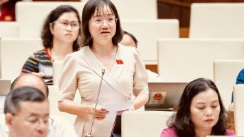 Đại biểu Quốc hội đoàn Nghệ An đề nghị sớm sửa luật để phòng, chống tác hại của thuốc lá điện tử