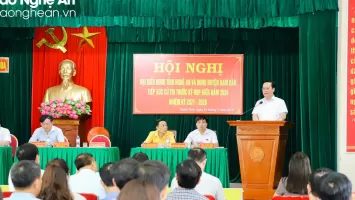 Chủ tịch UBND tỉnh Nguyễn Đức Trung tiếp xúc cử tri huyện Nam Đàn