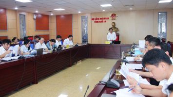 Đoàn giám sát HĐND tỉnh Nghệ An đề nghị các ngành nỗ lực hoàn thành các chỉ tiêu về xã hội theo hướng thực chất, hiệu quả