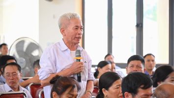 Công tác cấp giấy chứng nhận quyền sử dụng đất tiếp tục được cử tri nhiều địa phương kiến nghị đến Đoàn ĐBQH tỉnh sau kỳ họp thứ 7, Quốc hội khóa XV