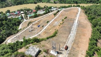 Ủy ban nhân dân tỉnh trả lời cử tri Kha Thị Chôm, xã Lượng Minh, huyện Tương Dương về giải pháp bố trí chỗ ở an toàn cho các hộ dân sinh sống và sản xuất.