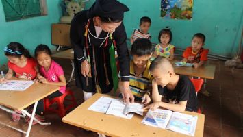 Bộ Giáo dục và Đào tạo trả lời kiến nghị cử tri về chính sách đối với giáo viên dạy điểm trường chính ở các cơ sở giáo dục mầm non công lập vùng có điều kiện kinh tế - xã hội đặc biệt khó khăn