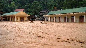 Ứng phó với Bão số 3: Bộ GD-ĐT yêu cầu không tổ chức khai giảng tại những nơi mưa lớn, sạt lở, ngập úng