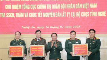 Thượng tướng Trịnh Văn Quyết thăm, chúc Tết Bộ Chỉ huy Quân sự tỉnh Nghệ An