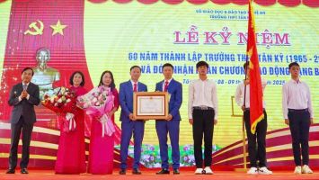 Tiếp nối hành trình ươm mầm các thế hệ công dân  có trí tuệ, bản lĩnh, khát vọng và giàu lòng nhân ái *