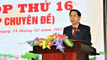 HĐND Thanh Chương khóa XX thông qua Nghị quyết tổ chức lại 10 phòng chuyên môn thuộc UBND huyện