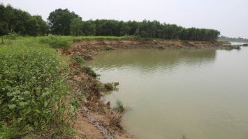 Sở Tài nguyên và Môi trường trả lời kiến nghị cử tri huyện Nam Đàn về giải pháp chống sạt lở đất trong quá trình khai thác cát ven sông Lam