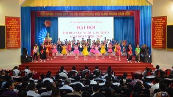 Bộ Nội vụ: Tạm dừng tổ chức Đại hội Thi đua yêu nước cấp huyện, xã