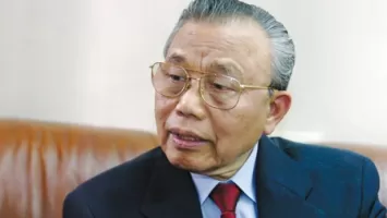PHÓ THỦ TƯỚNG - BỘ TRƯỞNG NGUYỄN MẠNH CẦM: ĐẰNG SAU MỘT NHÀ NGOẠI GIAO LÀ DÂN TỘC!