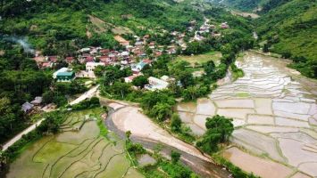 Quan tâm chính sách an sinh xã hội cho cán bộ thôn, bản và điều chỉnh địa giới hành chính tại huyện Kỳ Sơn