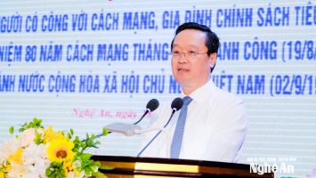 Bồi đắp lòng tự hào, tự tôn dân tộc, hun đúc khát vọng phát triển quê hương, đất nước *