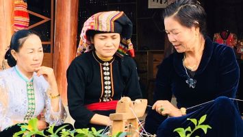 Mở rộng đầu ra cho thổ cẩm miền núi
