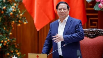 Thủ tướng: Sử dụng ngay Quỹ bình ổn giá xăng dầu; dứt khoát không để thiếu năng lượng trong mọi hoàn cảnh