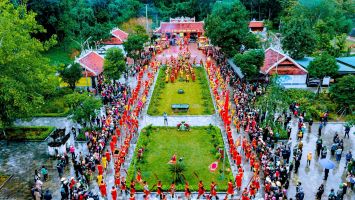 HÀO KHÍ CHÂU HOAN - BỨC TƯỢNG ĐÀI BẤT DIỆT TRONG LÒNG DÂN