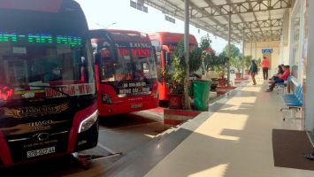 Nghệ An điều chỉnh hoạt động vận tải hành khách ở vùng dịch cấp độ 4