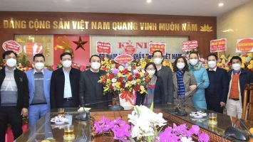 Đoàn ĐBQH tỉnh Nghệ An thăm, chúc mừng các đơn vị y tế trên địa bàn tỉnh nhân ngày Thầy thuốc Việt Nam 27/02