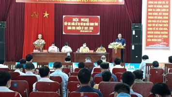 Đại biểu Hội đồng nhân dân tỉnh khóa XVIII tiếp xúc cử tri trước kỳ họp thứ 2 tại xã Diễn Phú, huyện Diễn Châu