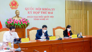 Quốc hội nghe dự kiến kế hoạch cơ cấu lại nền kinh tế giai đoạn 2021-2025