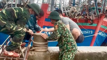 Các địa phương ven biển Nghệ An ứng phó với bão Conson