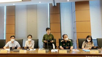 Đoàn Đại biểu Quốc hội tỉnh Nghệ An khóa XV tham gia phiên thảo luận tổ