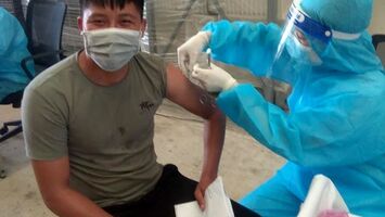 Nghệ An triển khai tiêm phòng diện rộng cho công nhân lao động