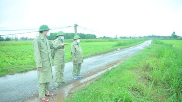 Phó Chủ tịch UBND tỉnh Hoàng Nghĩa Hiếu kiểm tra sản xuất và vận hành hồ Sông Sào