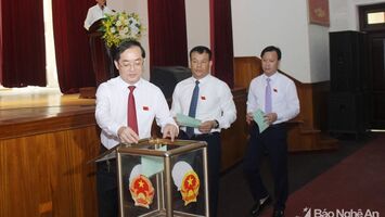 Chính phủ sửa đổi quy định về thẩm định, phê chuẩn kết quả bầu chủ tịch, phó chủ tịch UBND