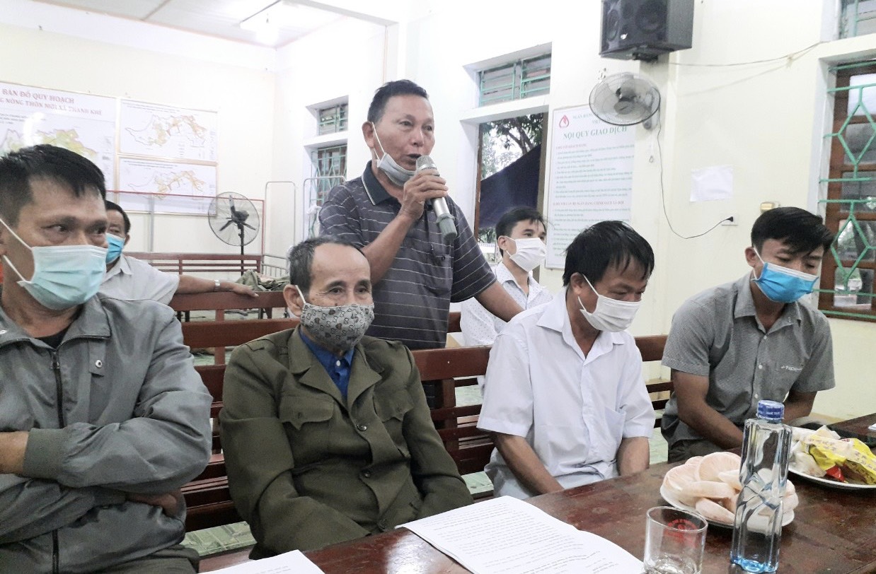dai-dien-can-bo-xom-phat-bieu-y-kien-ve-viec-thuc-hien-bao-tro-xh-tai-xa-thanh-khe.jpg