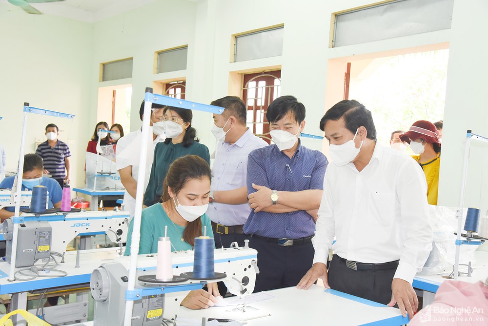 Giám sát công tác phát triển nguồn nhân lực tại huyện Diễn Châu